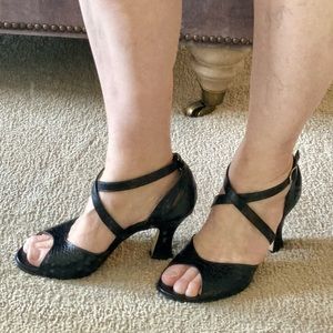 Anyi Lu Black Leather Croc Embossed Shoes